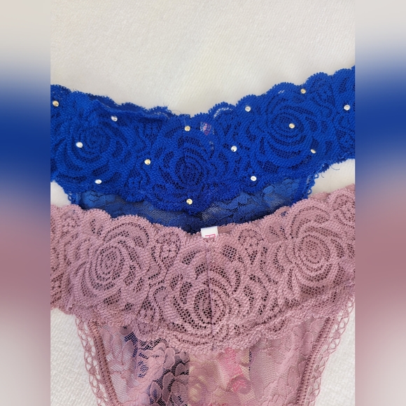 PINK Lace Thong Panty Set NWT/NWOT - Picture 9 of 10